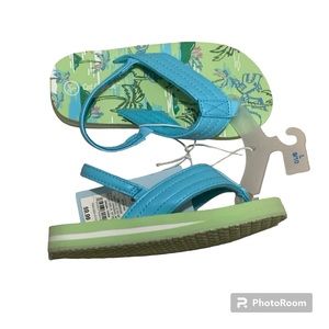 Cat & Jack children’s flip-flops with backstrap size 9/10